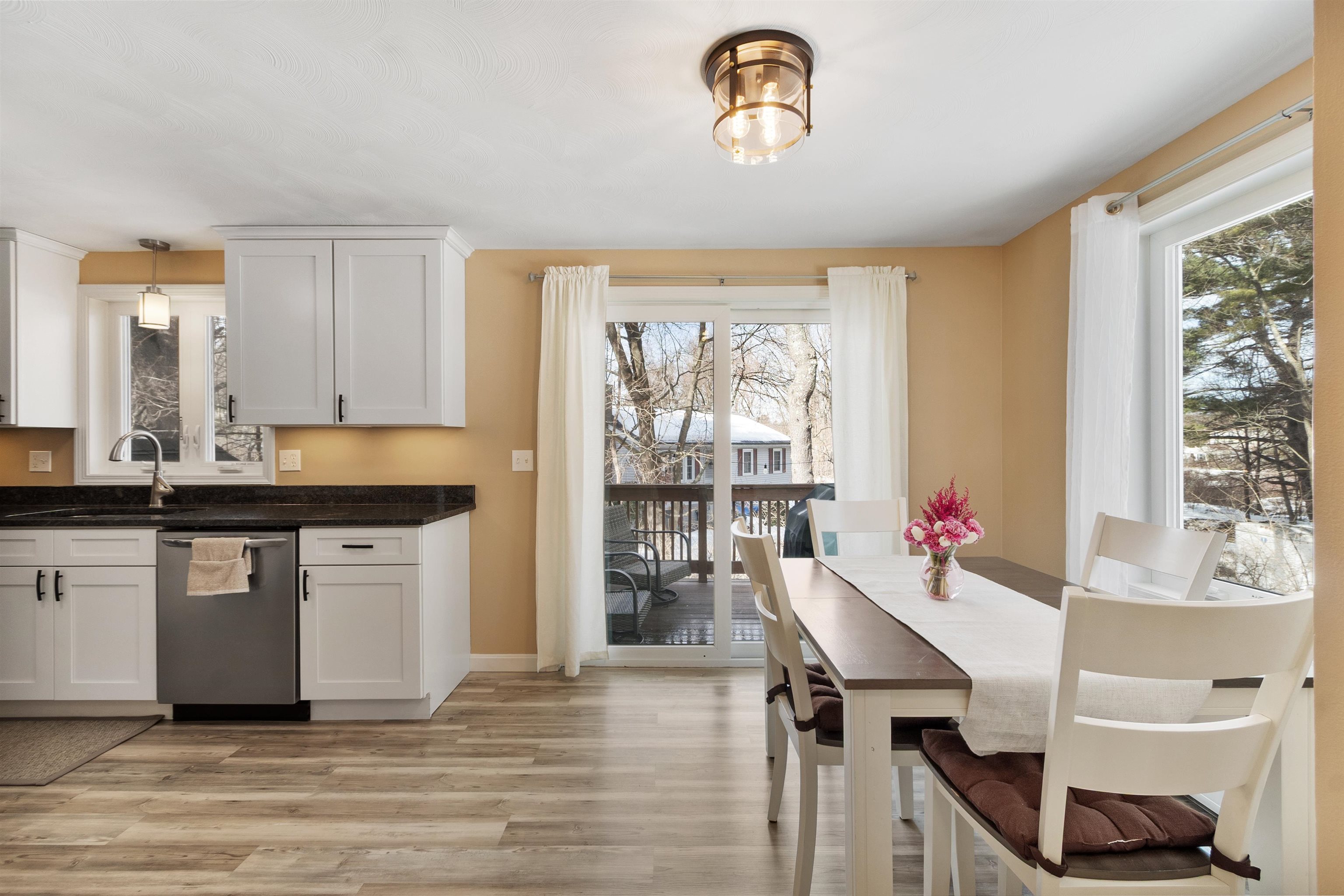 6 Mills Farm Circle, Unit R Derry, NH 03038 - Photo 8 of 38