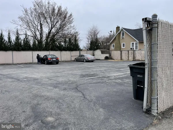 $125,000 | 3014 Franklin Street Northeast, Washington, DC 20018