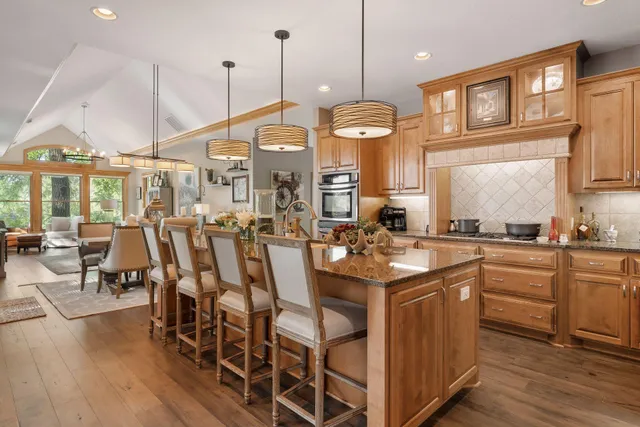 $1,845,000 | 6480 Yosemite Avenue, Excelsior, MN 55331