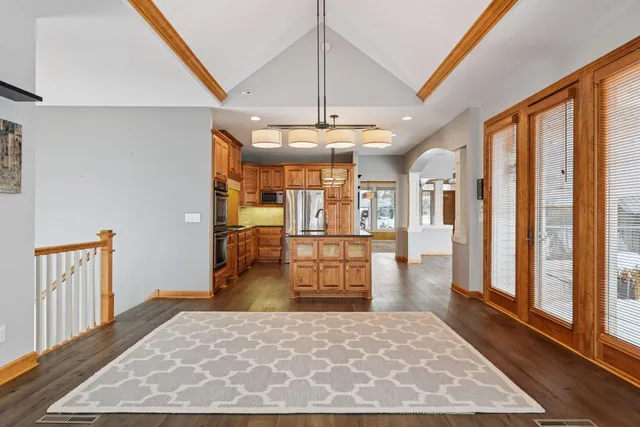 $1,845,000 | 6480 Yosemite Avenue, Excelsior, MN 55331