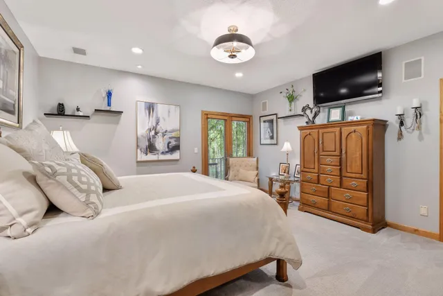 $1,845,000 | 6480 Yosemite Avenue, Excelsior, MN 55331