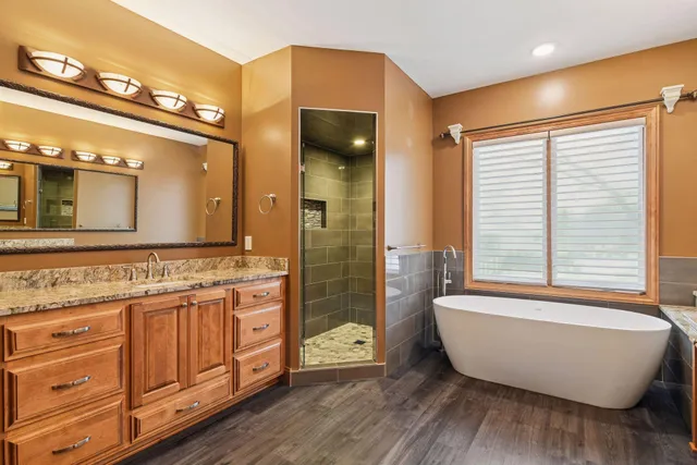 $1,845,000 | 6480 Yosemite Avenue, Excelsior, MN 55331