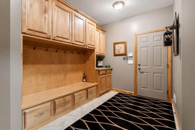 $1,845,000 | 6480 Yosemite Avenue, Excelsior, MN 55331