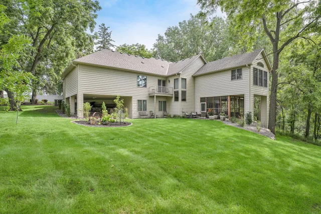 $1,845,000 | 6480 Yosemite Avenue, Excelsior, MN 55331