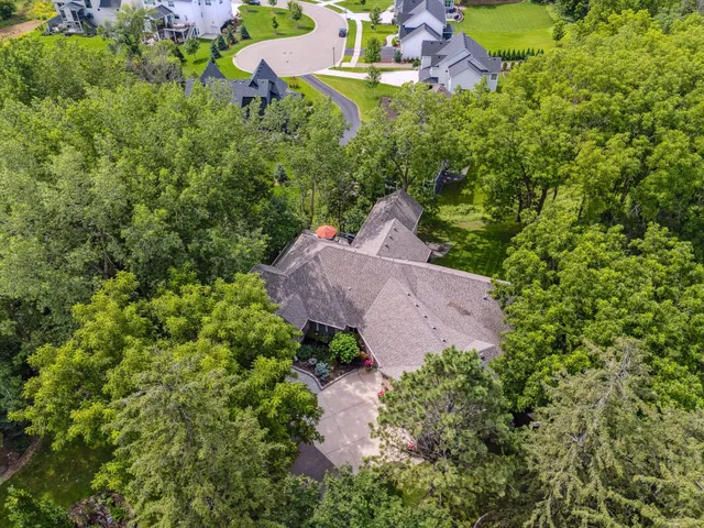 $1,845,000 | 6480 Yosemite Avenue, Excelsior, MN 55331