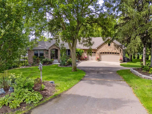 $1,845,000 | 6480 Yosemite Avenue, Excelsior, MN 55331