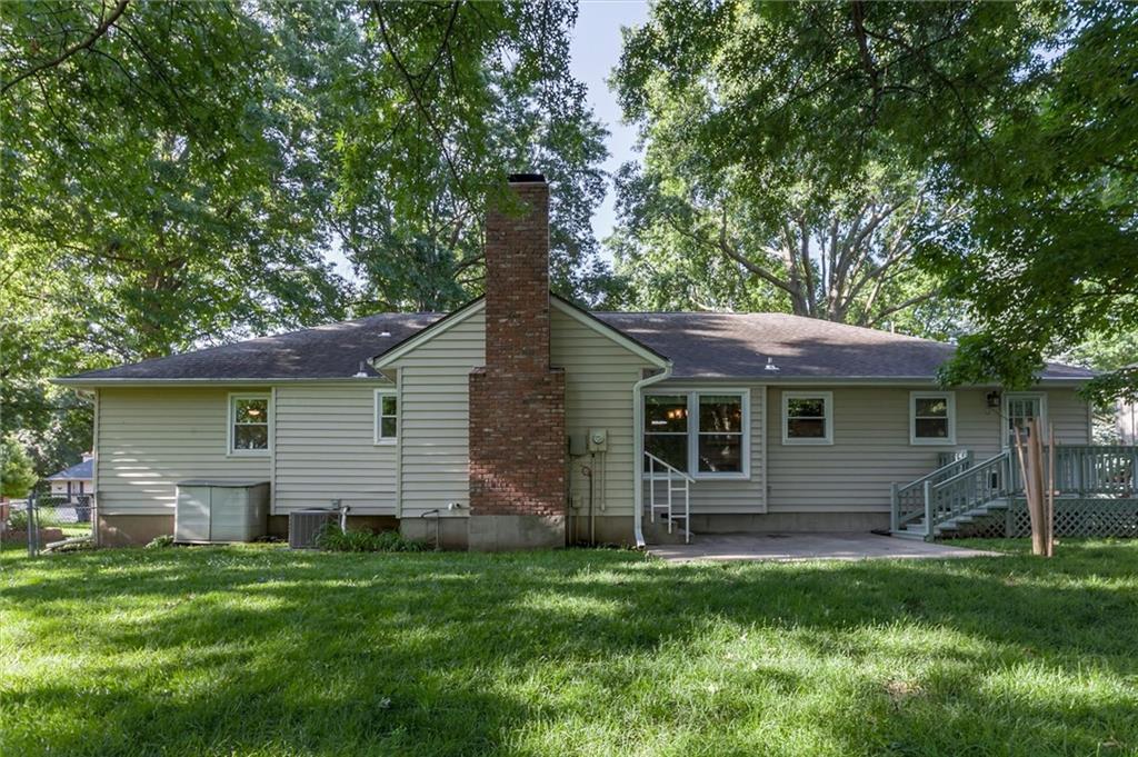 1016 South Stratford Road Olathe, KS 66062 - Photo 29 of 30
