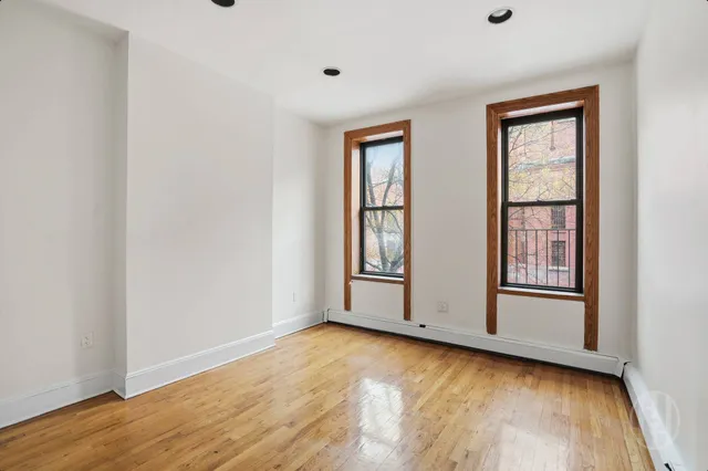 $2,500 | 394 15th Street, Unit 2RF | Park Slope