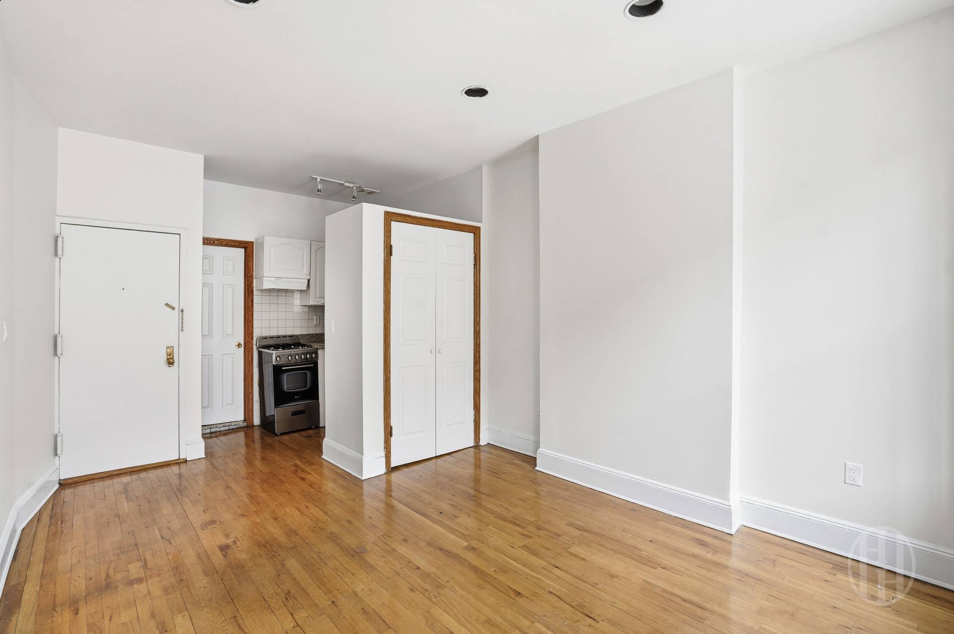 394 15th Street, Unit 2RF Brooklyn, NY 11215 - Photo 4 of 7