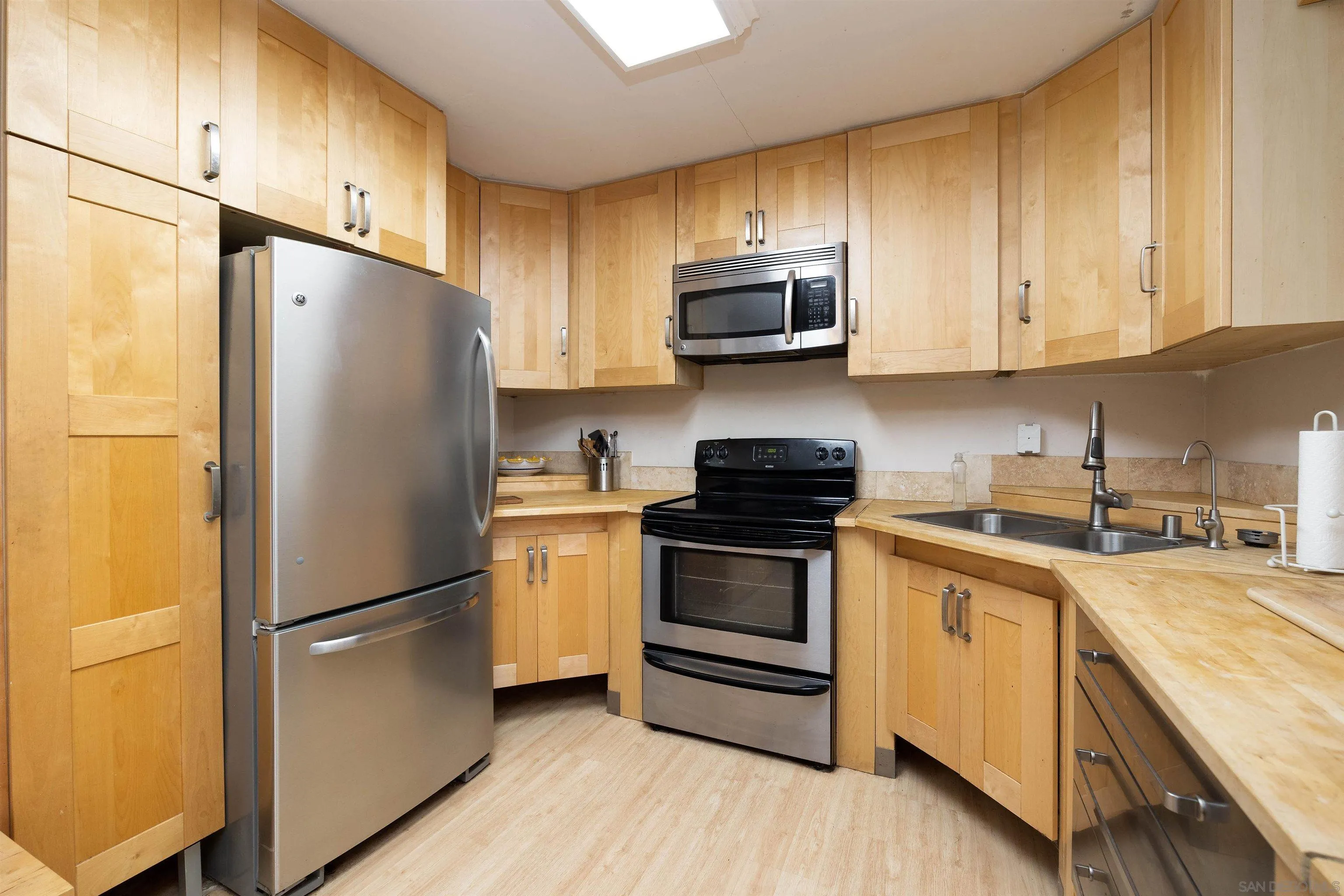 15838 Dell View Road El Cajon, CA 92021 - Photo 8 of 30 Gallery Image 8