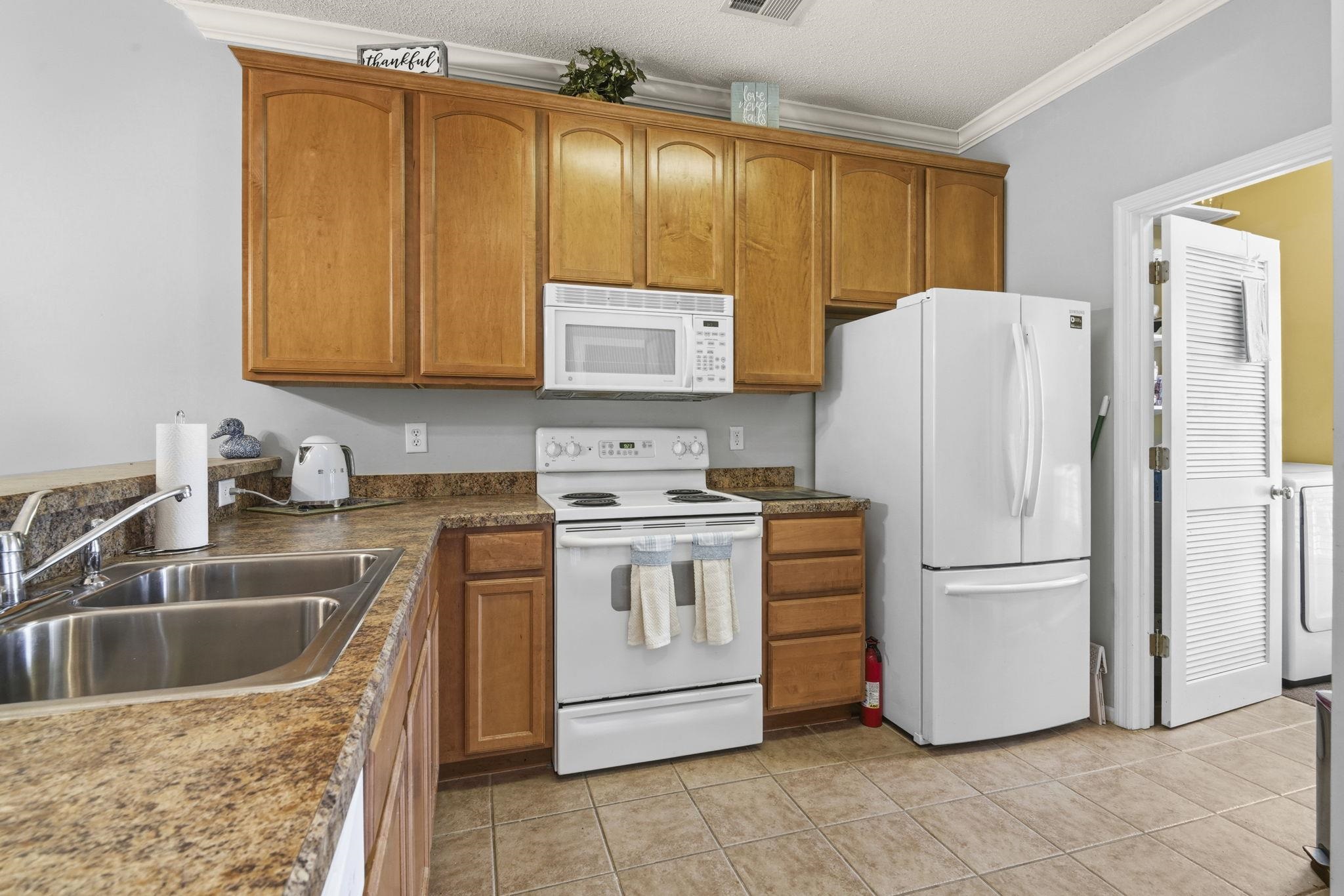 5864 Longwood Drive, Unit 303 Murrells Inlet, SC 29576 - Photo 6 of 34