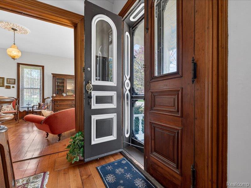 403 Lake Street Howell, MI 48843 - Photo 4 of 71