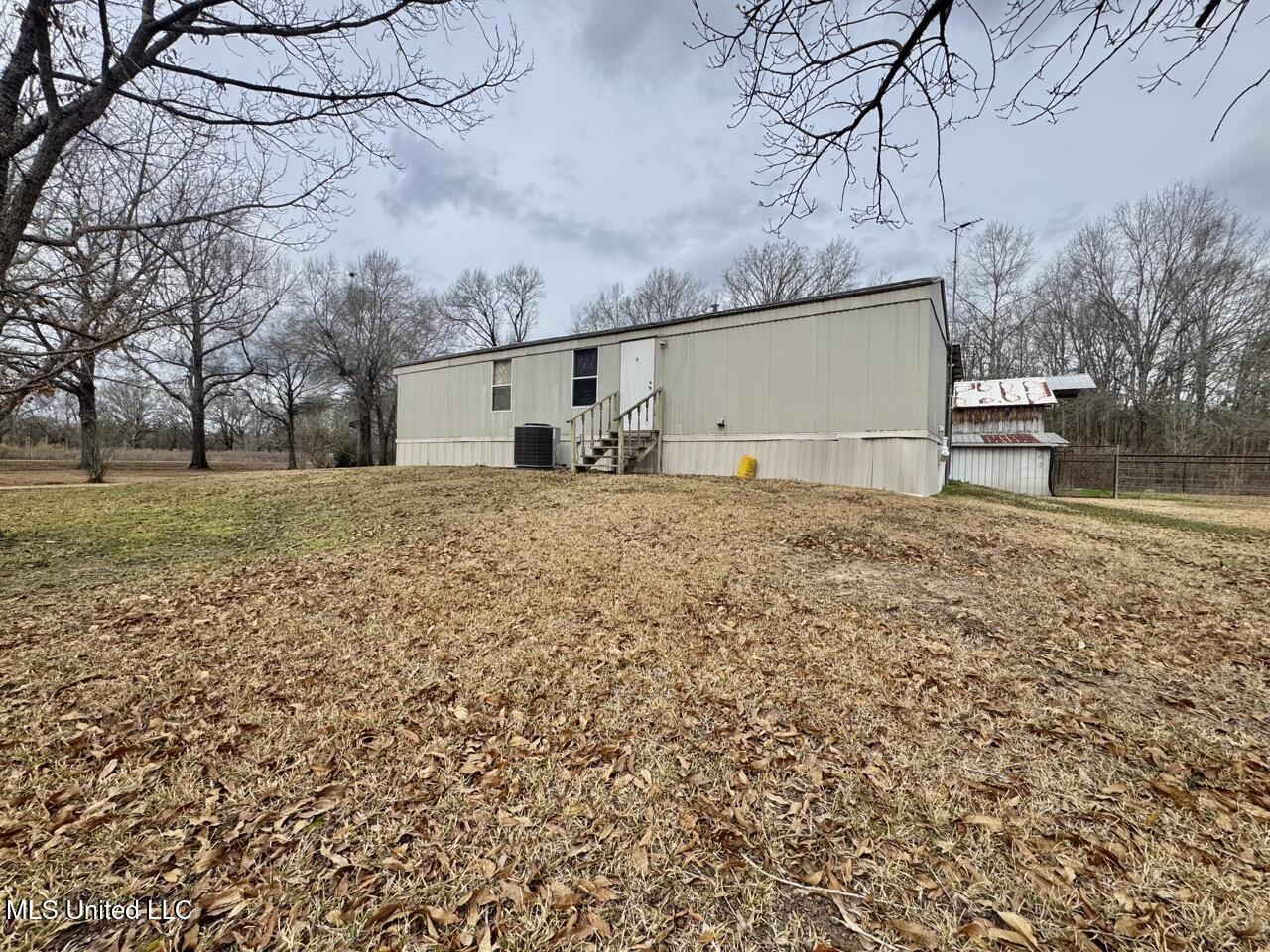 155 Haygood Road Harrisonburg, LA 71340 - Photo 8 of 41 IMG_9119 2 Large