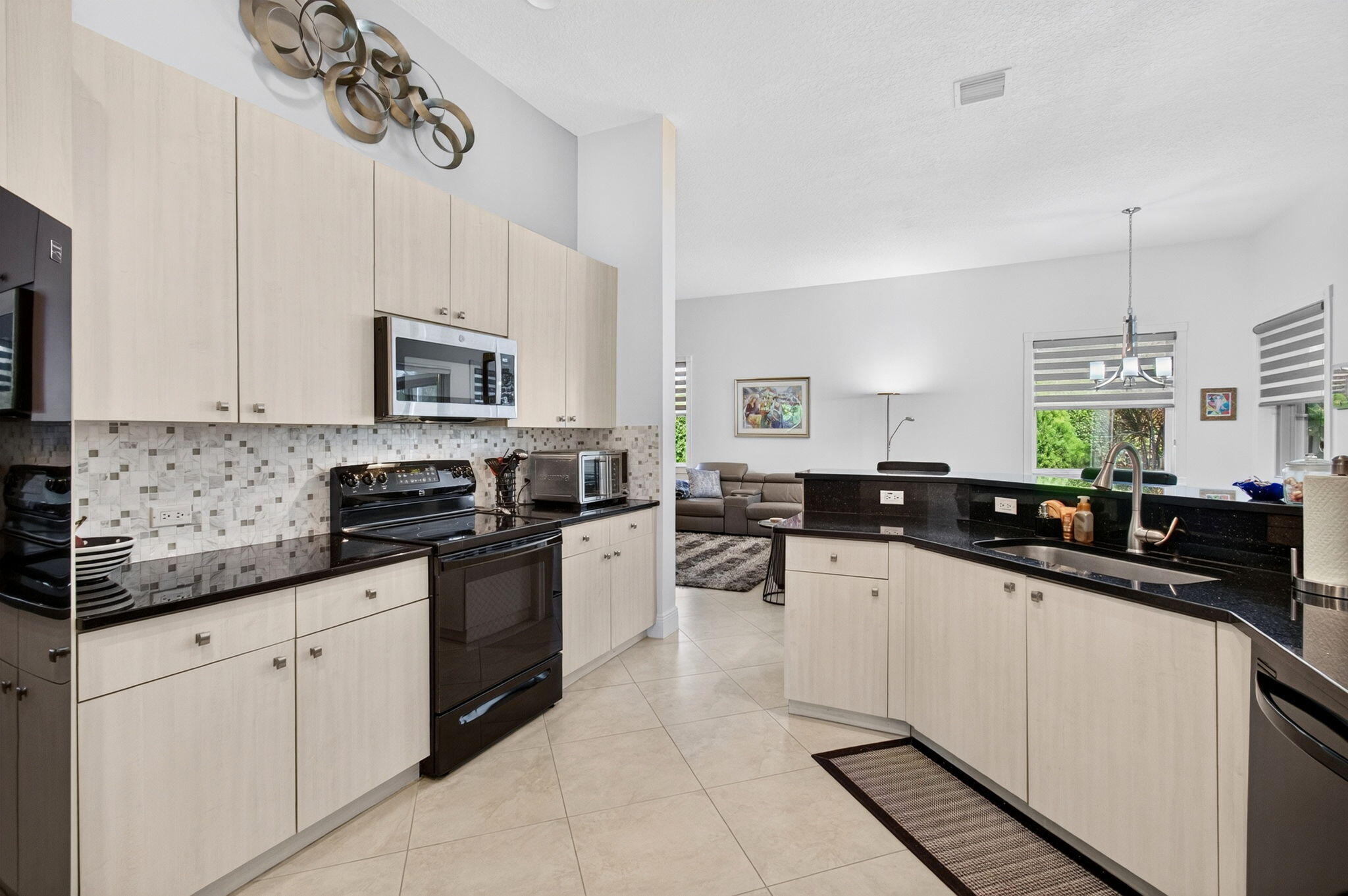 8969 Torcello Way Boynton Beach, FL 33472 - Photo 8 of 64 24-web-or-mls-056_DSC_3498