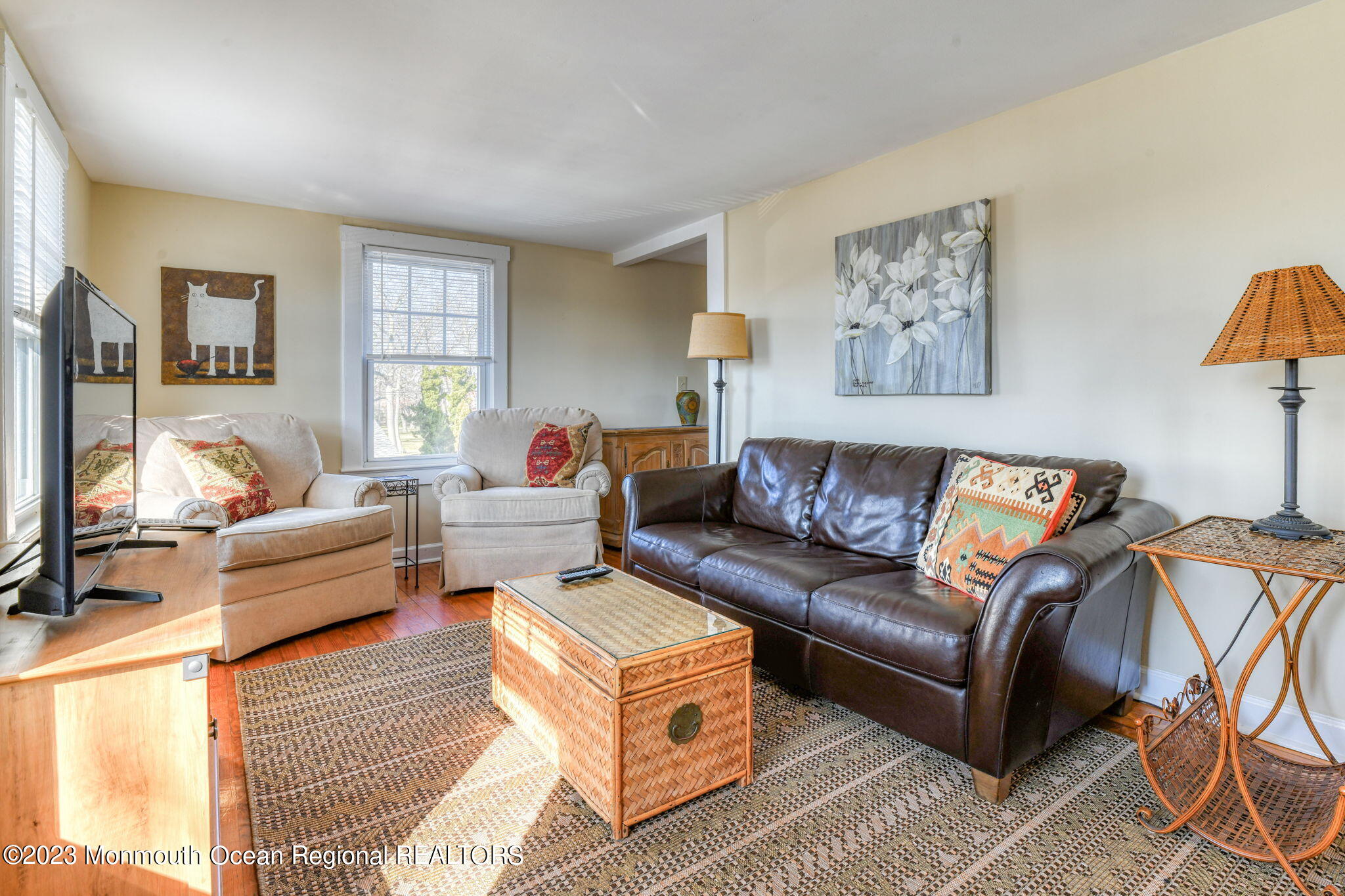407 R Church Street Spring Lake, NJ 07762 - Photo 4 of 13 Living Room