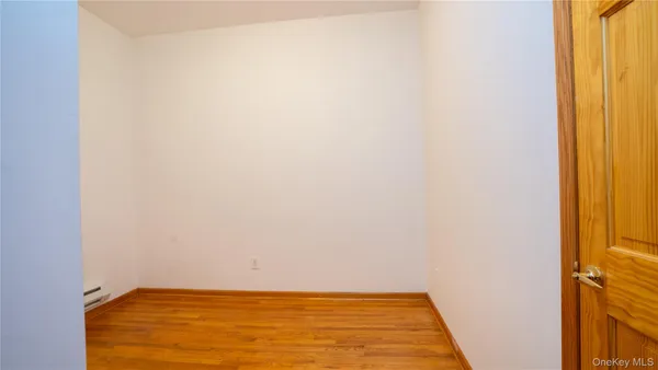 $2,360 | 46 North Village Avenue, Unit 13, Rockville Centre, NY 11570