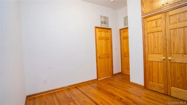 $2,360 | 46 North Village Avenue, Unit 13, Rockville Centre, NY 11570