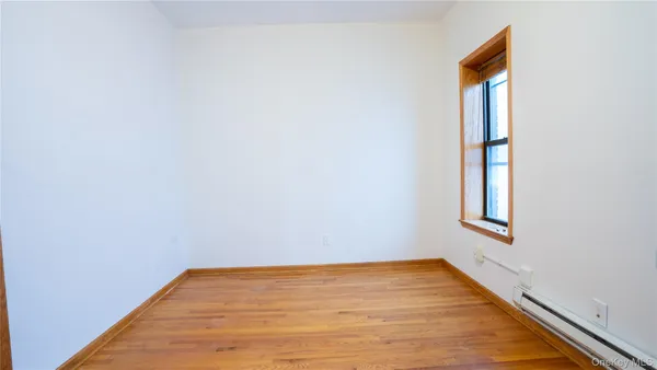 $2,360 | 46 North Village Avenue, Unit 13, Rockville Centre, NY 11570