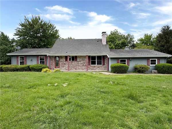 $169,900 | 29 Homestead Drive, Newton, IL 62448