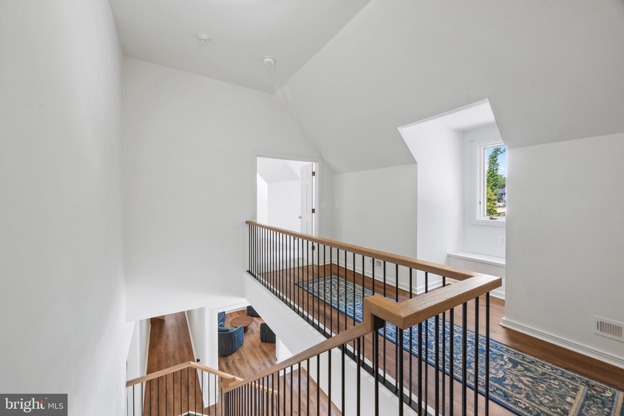 31 Shadow Point Court Edgewater, MD 21037 - Photo 18 of 44 Upper level stair landing