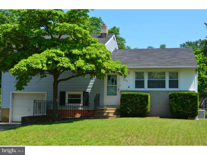 520 8 Street Riverside, NJ 08075 - Photo 2 of 14 a front view of a house with a yard and green space