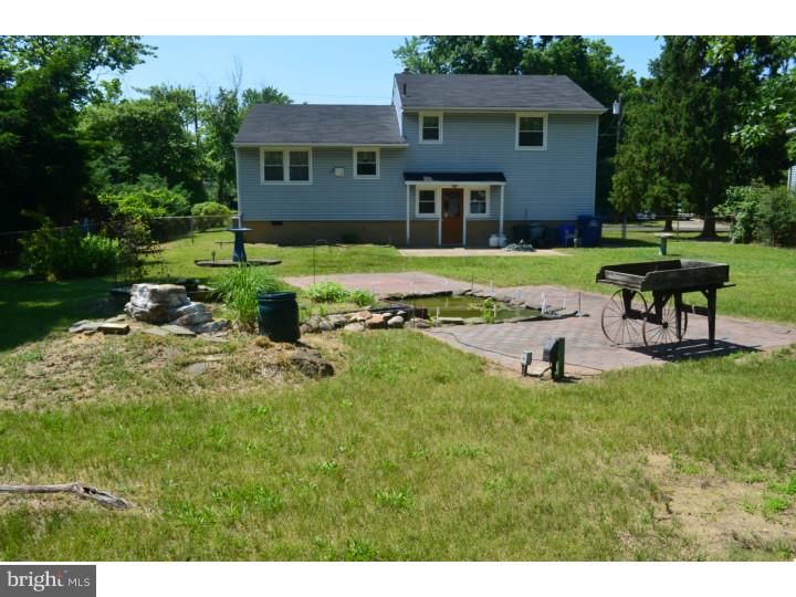 520 8 Street Riverside, NJ 08075 - Photo 14 of 14 a view of a house with a yard