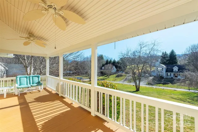 $685,750 | 70 Midnight Lane, Waynesville, NC 28786