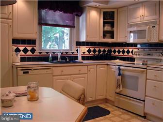 3504 Post Road Huntingdon Valley, PA 19006 - Photo 4 of 12 Kitchen