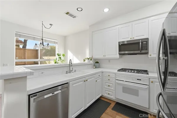 $899,000 | 4933 Santo Drive, Oak Park, CA 91377