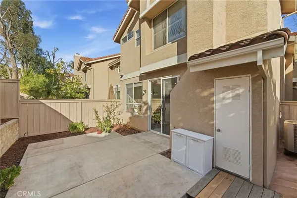 $899,000 | 4933 Santo Drive, Oak Park, CA 91377
