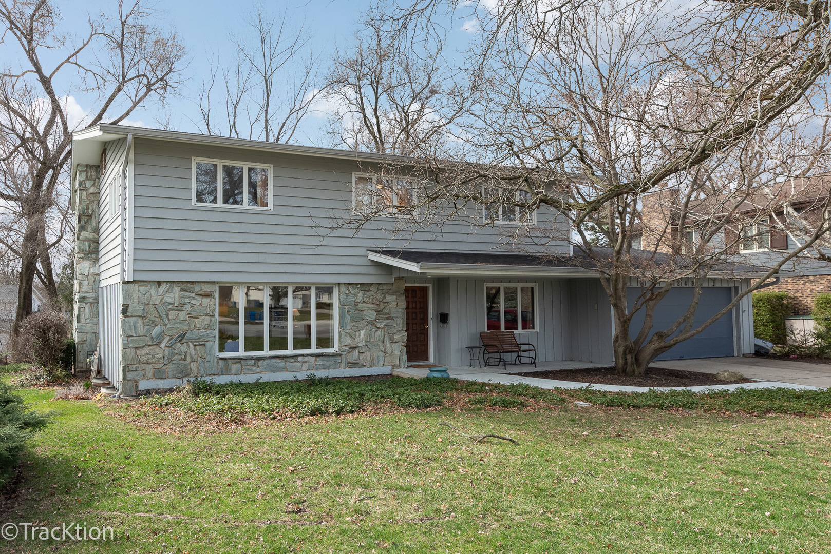 249 Surrey Road Bartlett, IL 60103 - Photo 1 of 28 Gallery Image 1