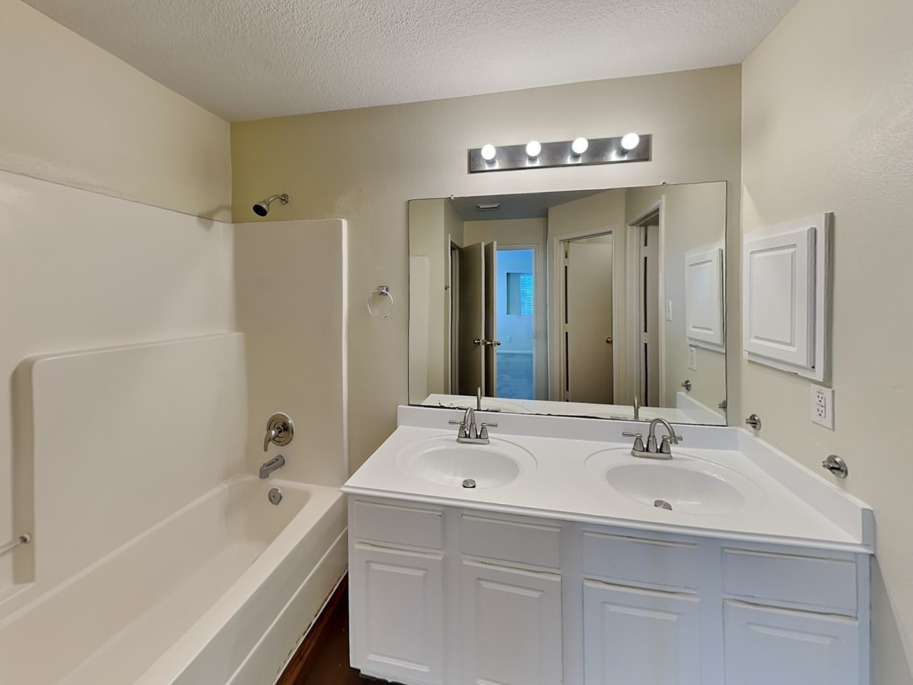 1818 Day Lily Way Houston, TX 77067 - Photo 16 of 17