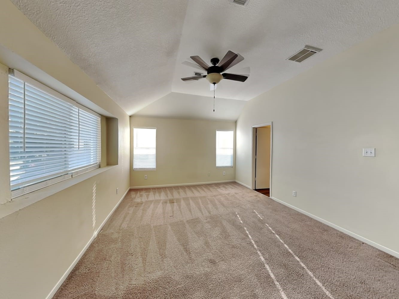 1818 Day Lily Way Houston, TX 77067 - Photo 7 of 17