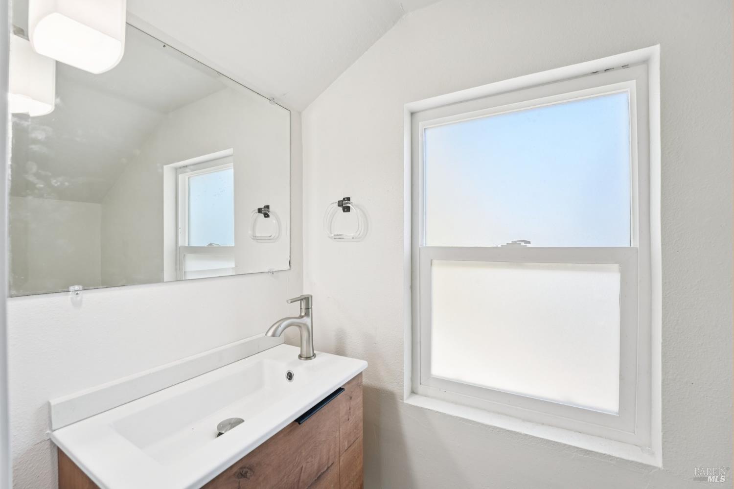 1715 Ridley Avenue Santa Rosa, CA 95403 - Photo 37 of 48