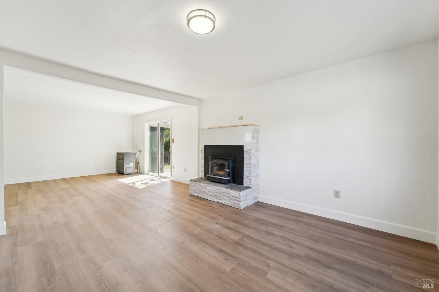 1715 Ridley Avenue Santa Rosa, CA 95403 - Photo 10 of 48