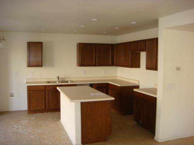 9440 West Jamestown Road Phoenix, AZ 85037 - Photo 3 of 12 KITCHEN