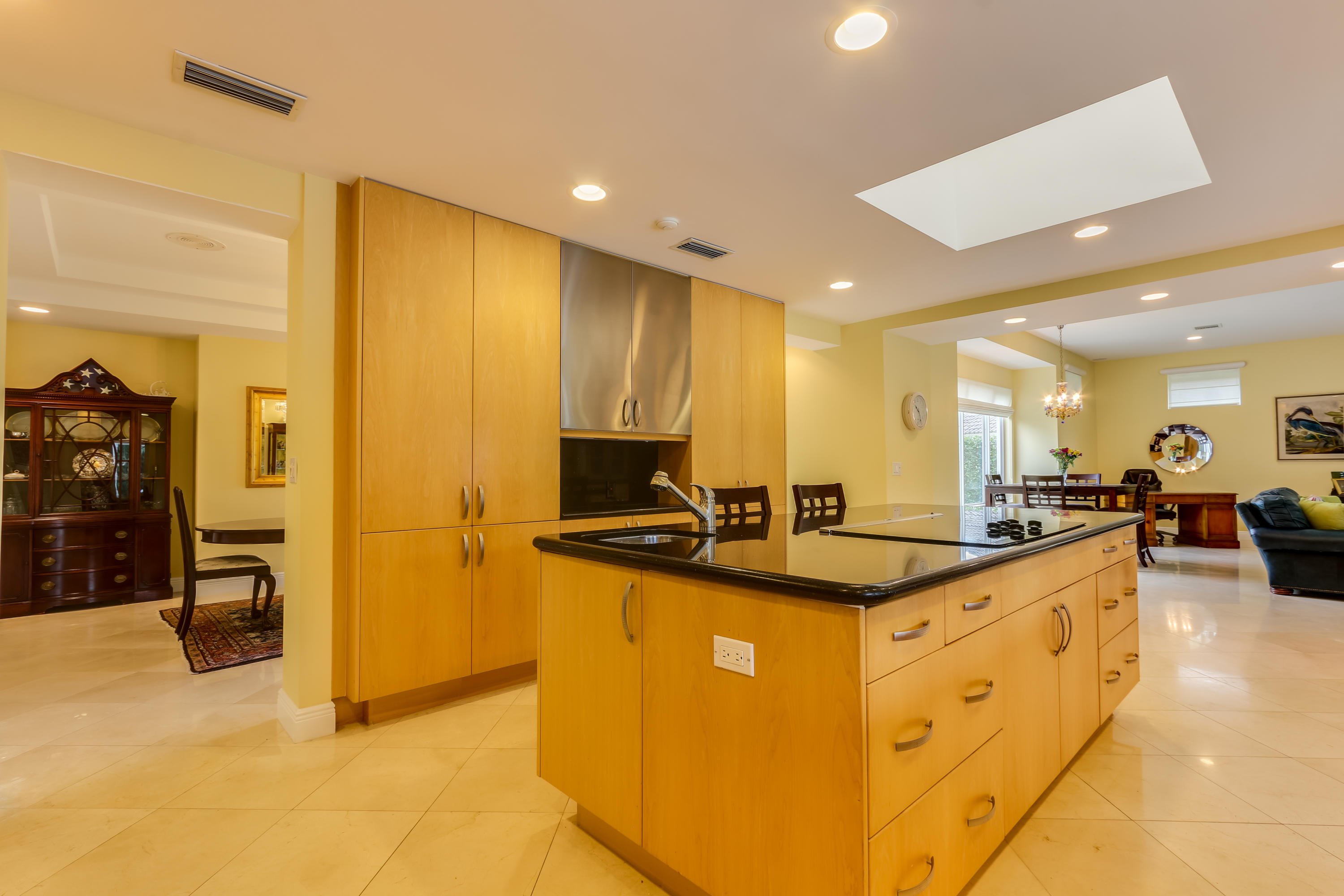 4475 Woodfield Boulevard Boca Raton, FL 33434 - Photo 15 of 42 Kitchen 3