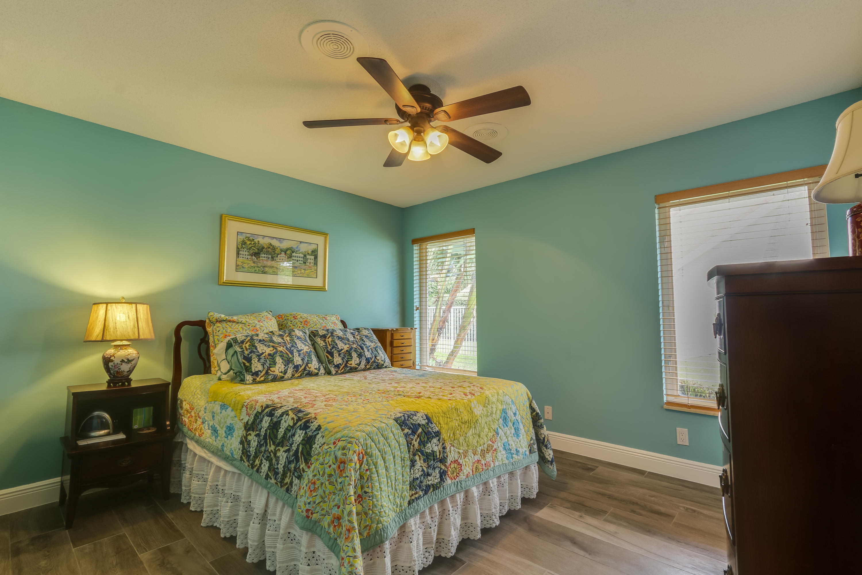 4475 Woodfield Boulevard Boca Raton, FL 33434 - Photo 35 of 42 Guest Room 2