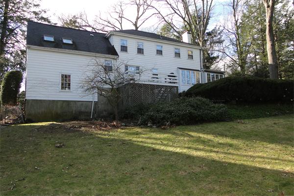 53 Garden Road Wellesley, MA 02481 - Photo 18 of 27