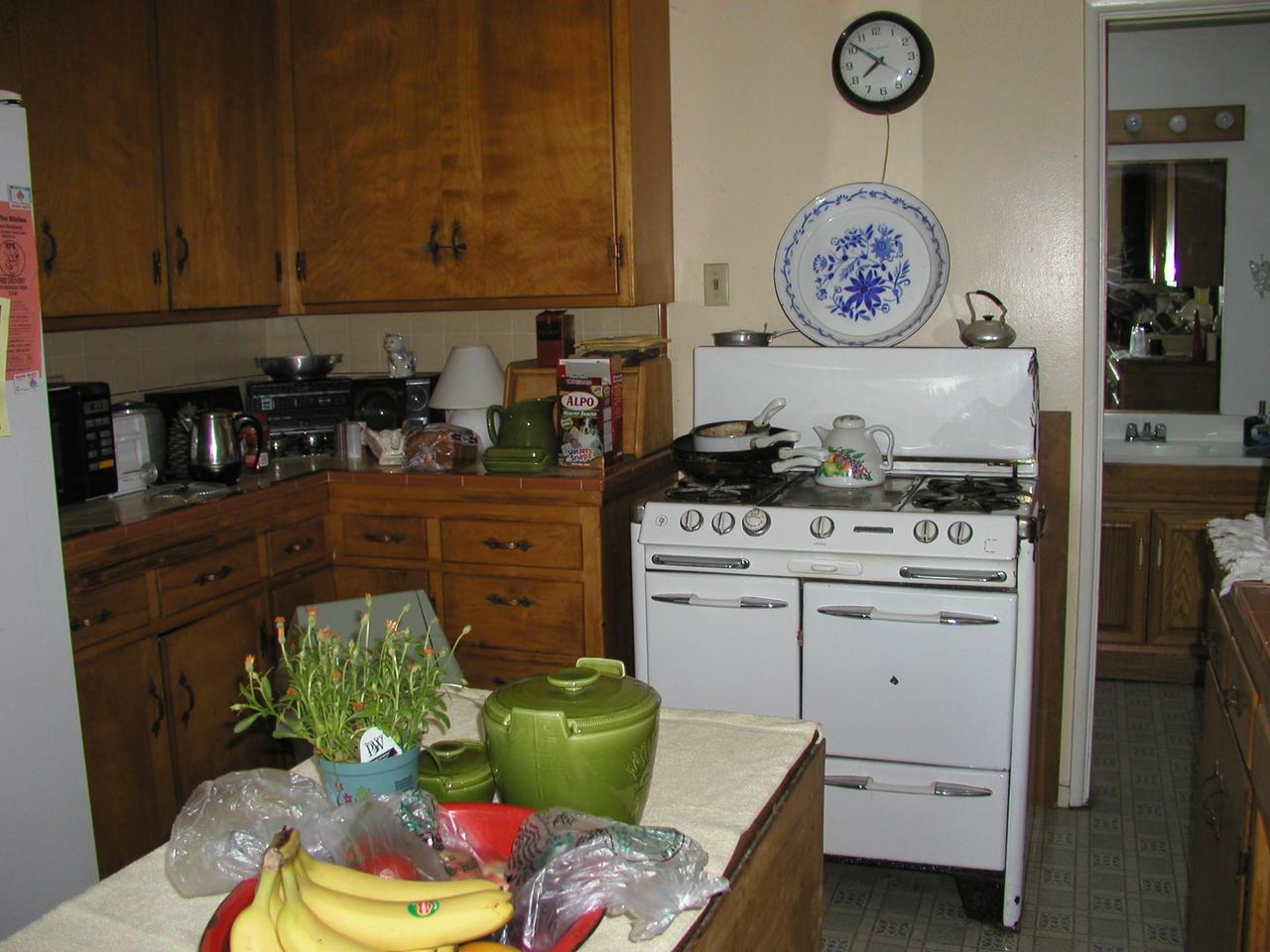6840 Fortuna Road Goleta, CA 93117 - Photo 4 of 7 Kitchen