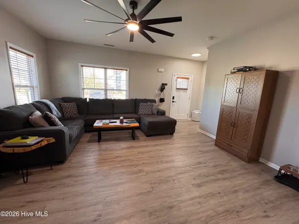 $2,000 | 125 Stonecroft Lane, Jacksonville, NC 28546