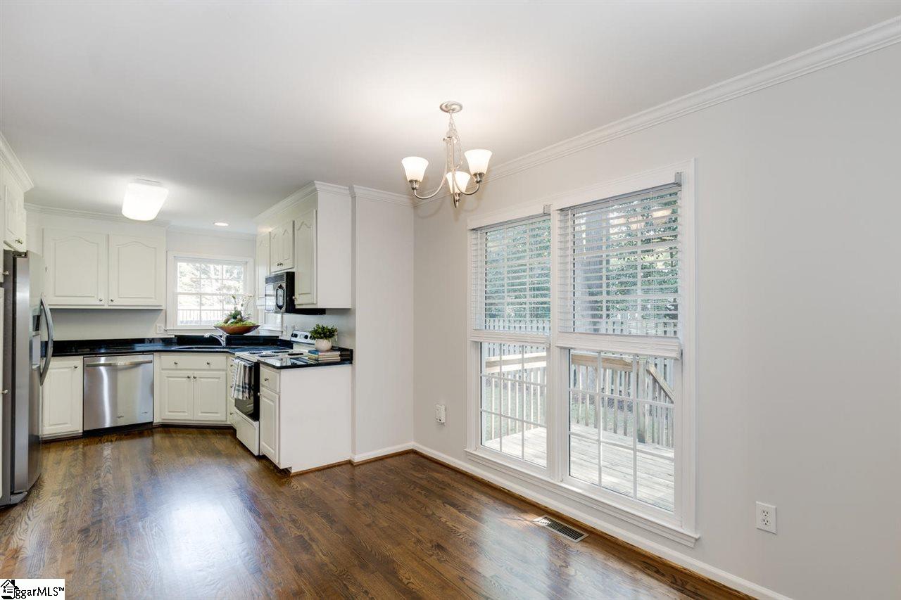303 Grove Road Greenville, SC 29605 - Photo 14 of 33