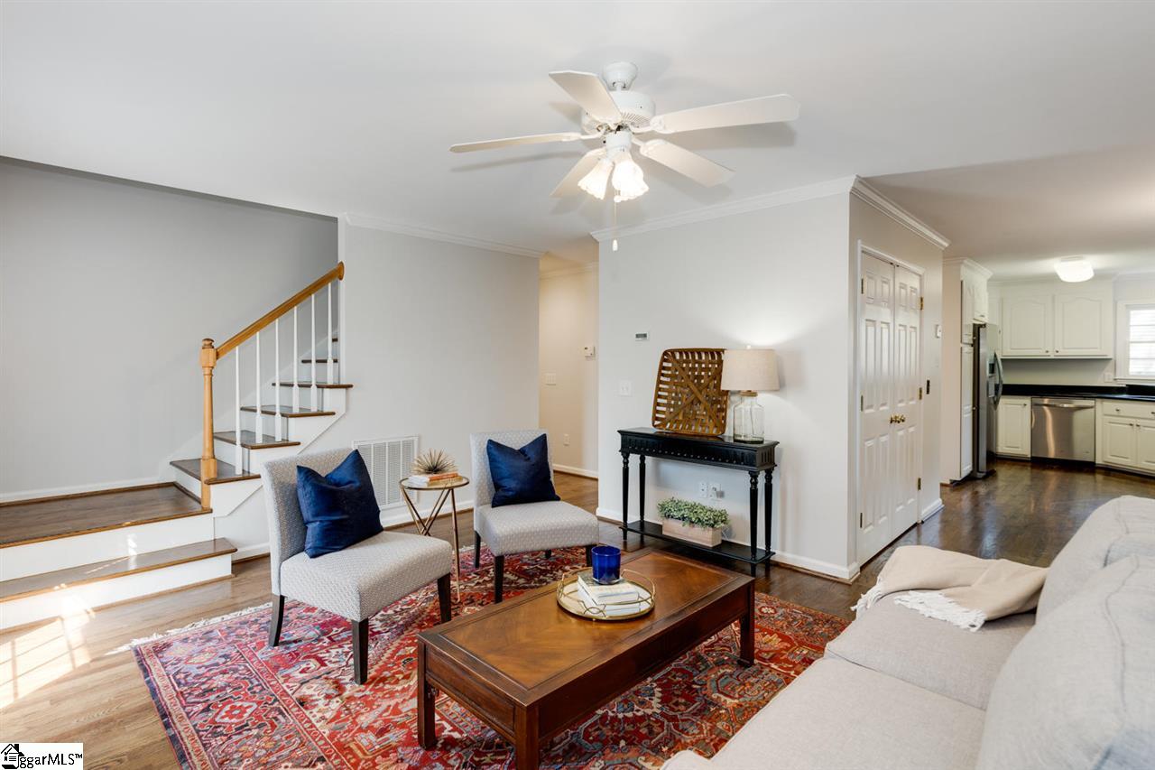 303 Grove Road Greenville, SC 29605 - Photo 9 of 33