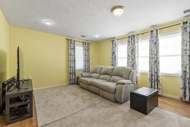 $325,000 | 89 West Boylston Street, Unit 4, Worcester, MA 01606