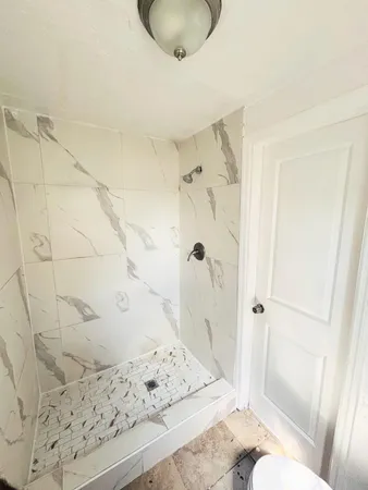 $2,000 | 804 Ridgewood Drive, Unit 2, West Palm Beach, FL 33405
