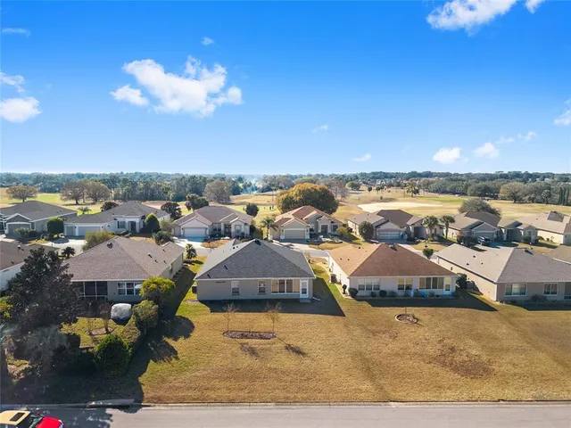 $2,300 | 12591 Southeast 97th Terrace Road, Summerfield, FL 34491