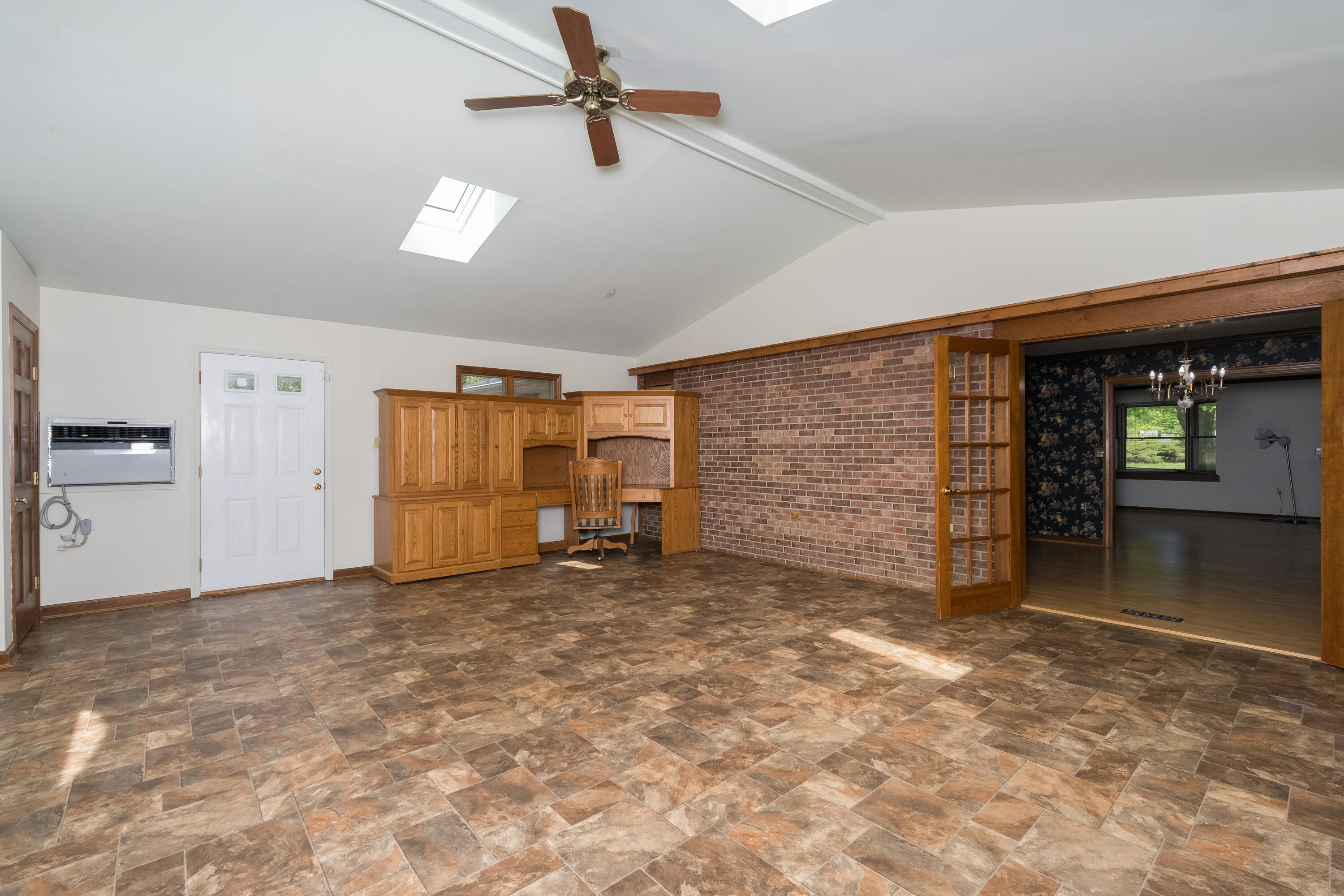 1079 Cayton Road Florence, KY 41042 - Photo 18 of 48 Gallery Image 18