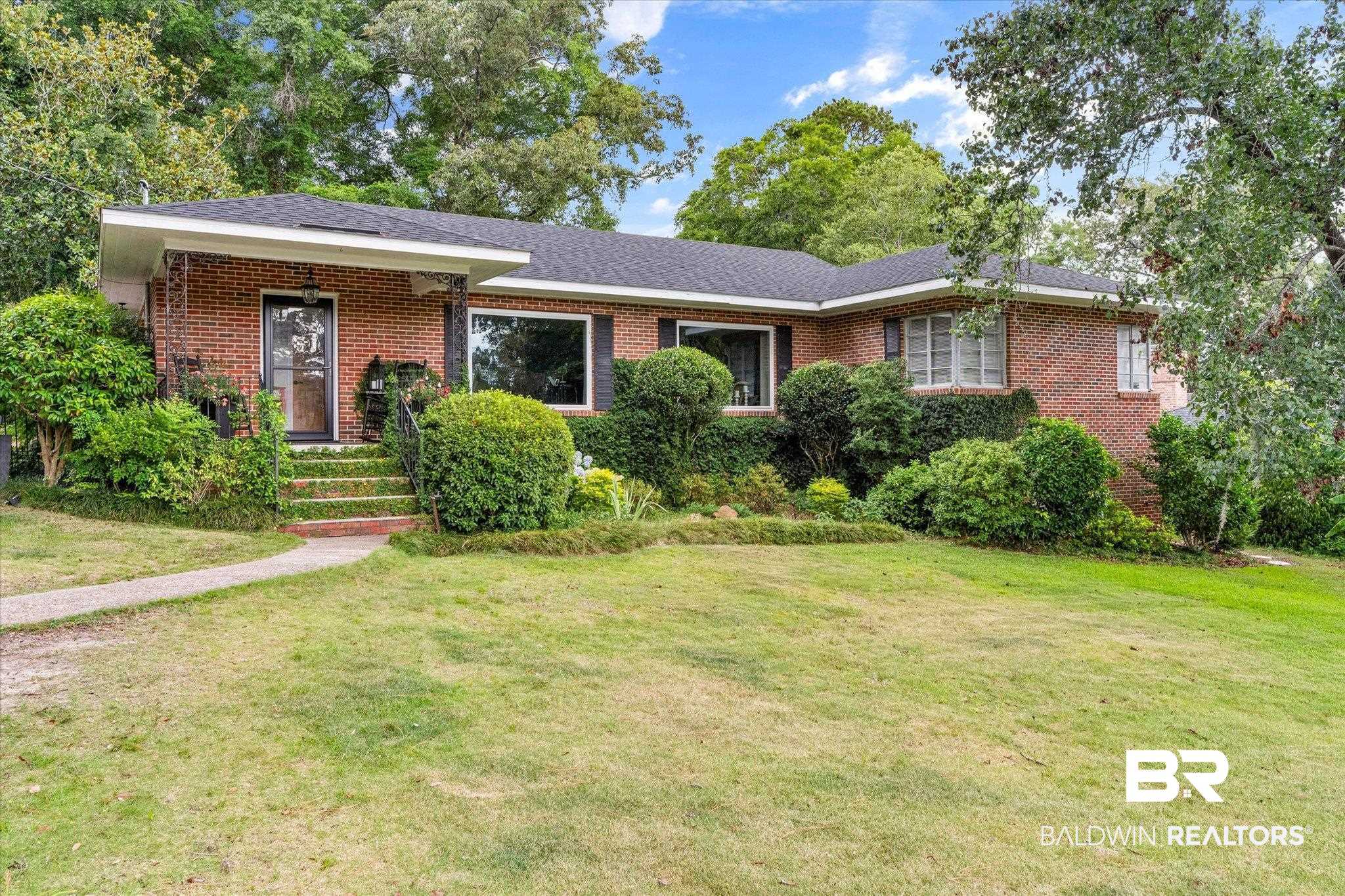 335 Dalewood Drive Mobile, AL 36608 - Photo 1 of 38