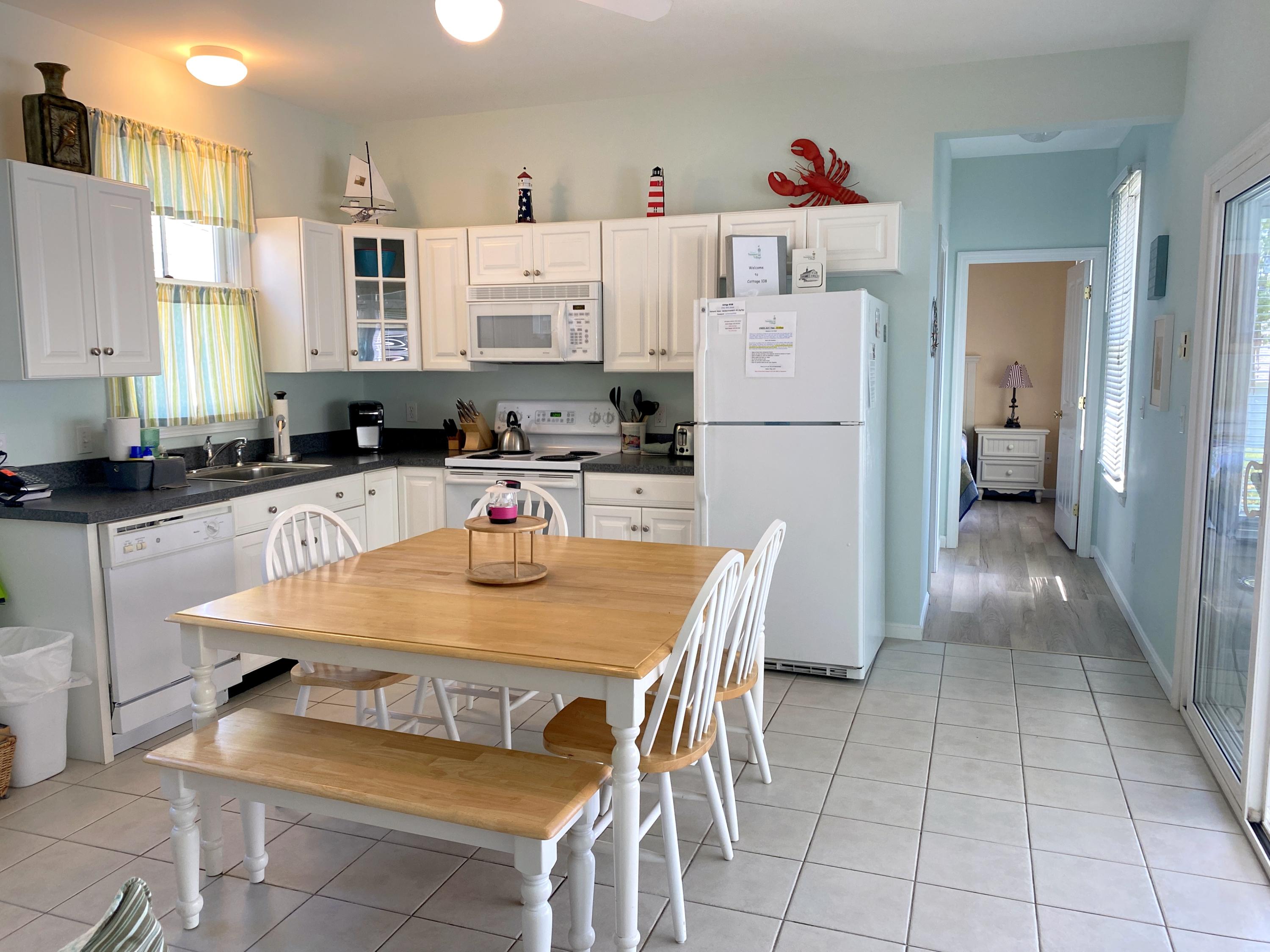 454 Post Road, Unit 108 Wells, ME 04090 - Photo 5 of 31 Light Tile Flooring