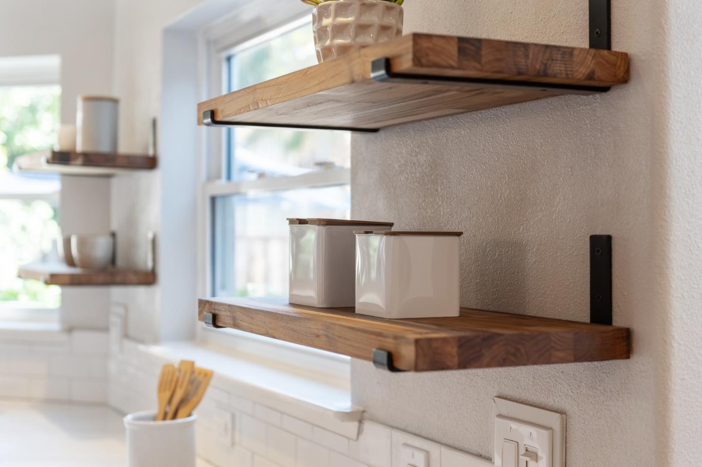 851 Almarida Drive Campbell, CA 95008 - Photo 20 of 63 a view of living room